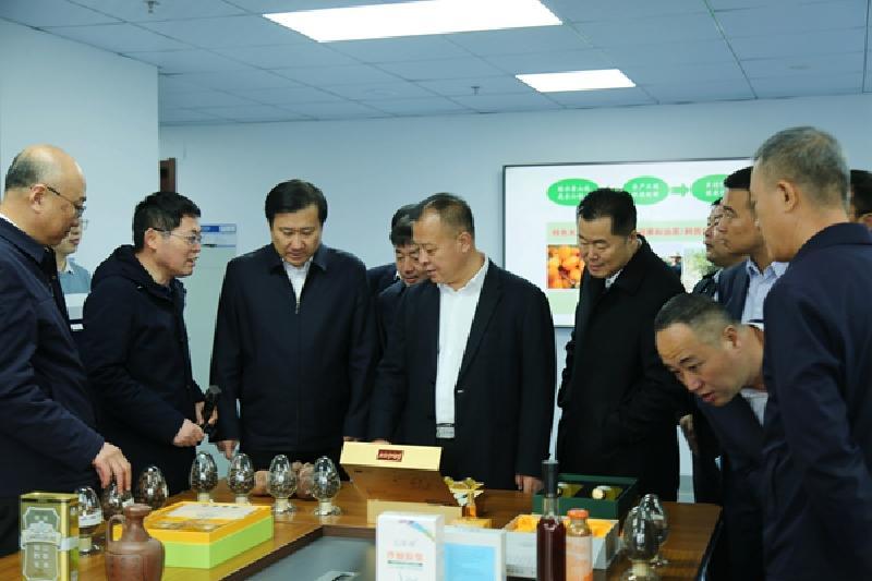 辽宁看动漫
在大连民族大学召开全省推动民族自治县高质量发展战略合作会议